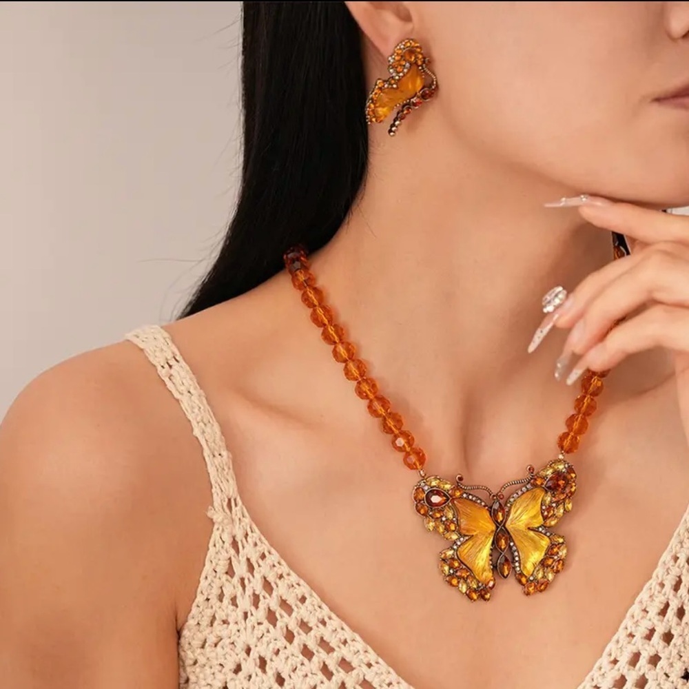 Butterfly Necklace and Earrings set - Picture 2 of 3